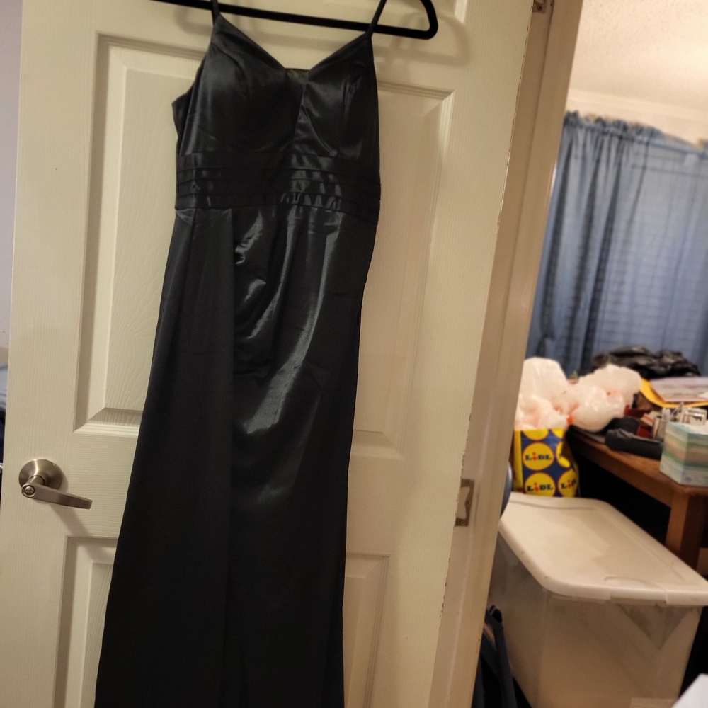 Elegant Youth Black Evening Gown